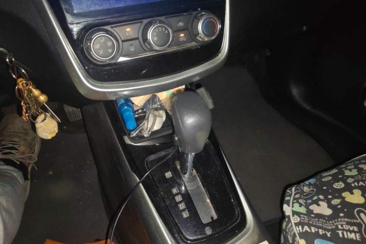 Used Nissan Tiida 2019 1.6L CVT Cool Edition China VI Standard Gear Lever