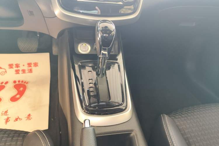 Used Nissan Tiida 2019 1.6L CVT Smart Enjoyment Version China VI Standard Gear Lever