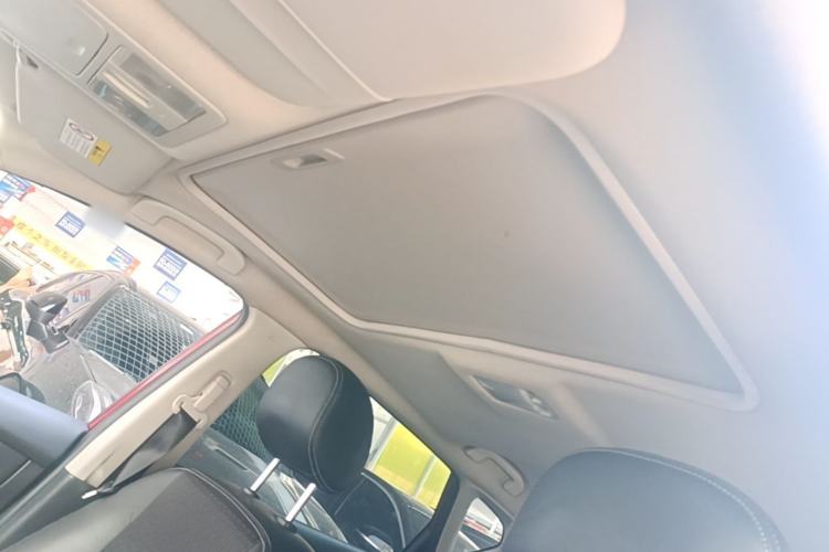 Used Nissan Tiida 2019 1.6L CVT Smart Drive Version China VI Standard Headliner
