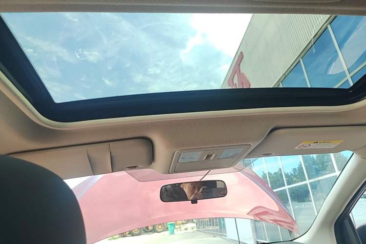 Used Nissan Tiida 2019 1.6L CVT Cool Edition China VI Standard Headliner