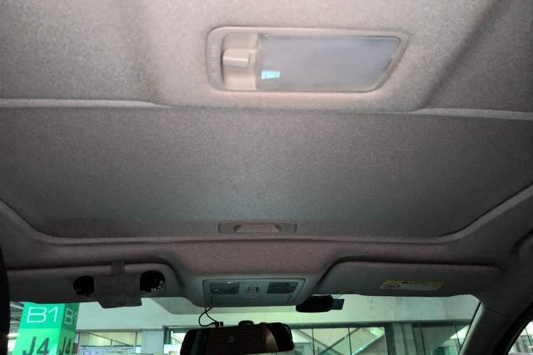 Used Nissan Tiida 2019 1.6L CVT Cool Edition China VI Standard Headliner