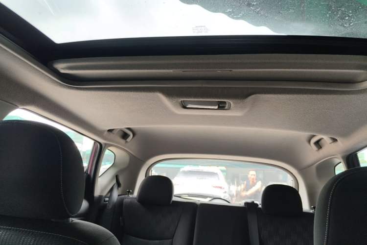 Used Nissan Tiida 2019 1.6L CVT Cool Edition China VI Standard Headliner