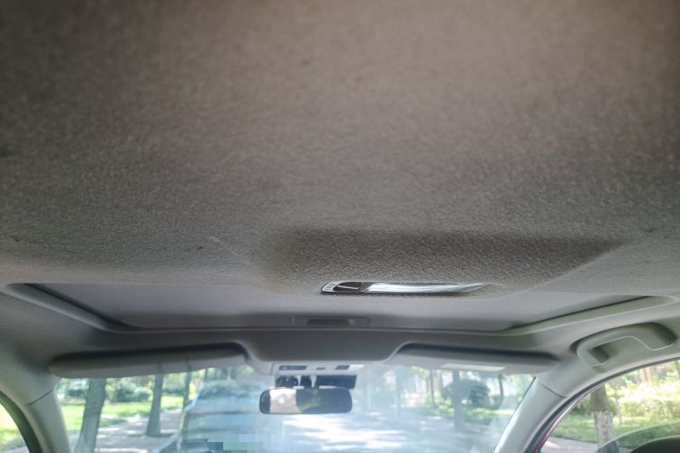 Used Nissan Tiida 2019 1.6L CVT Smart Drive Version China VI Standard Headliner