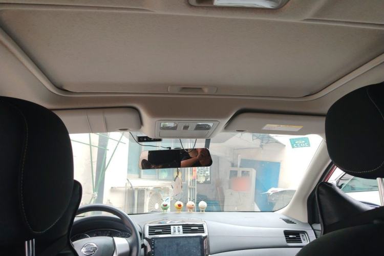 Used Nissan Tiida 2019 1.6L CVT Cool Edition China VI Standard Headliner