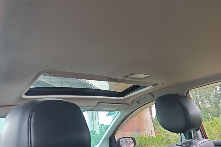 Used Nissan Tiida 2019 1.6L CVT Smart Drive Version China VI Standard Headliner