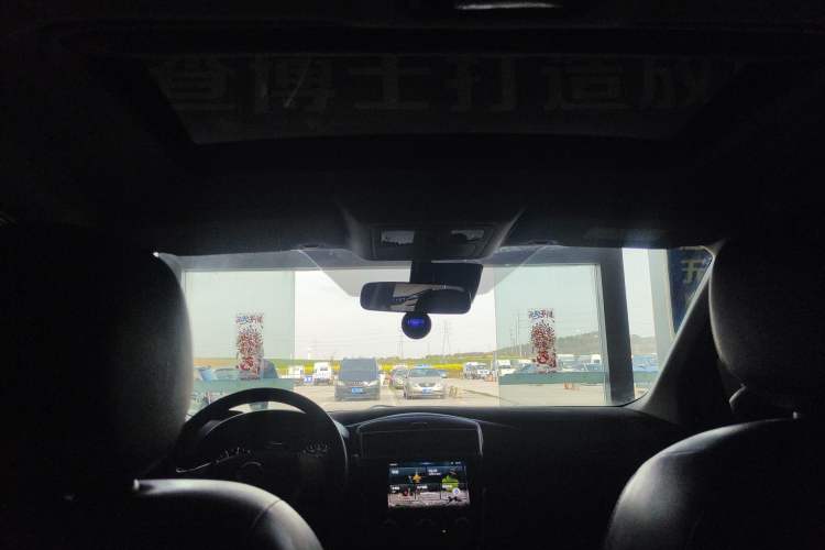 Used Nissan Tiida 2019 1.6L CVT Smart Drive Version China VI Standard Headliner