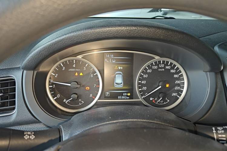 Used Nissan Tiida 2019 1.6L CVT Smart Drive Version China VI Standard Instrument Cluster