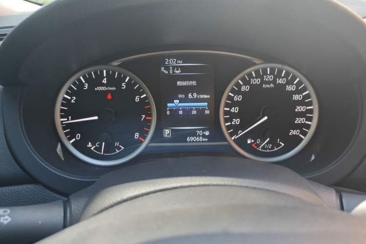 Used Nissan Tiida 2019 1.6L CVT Smart Drive Version China VI Standard Instrument Cluster