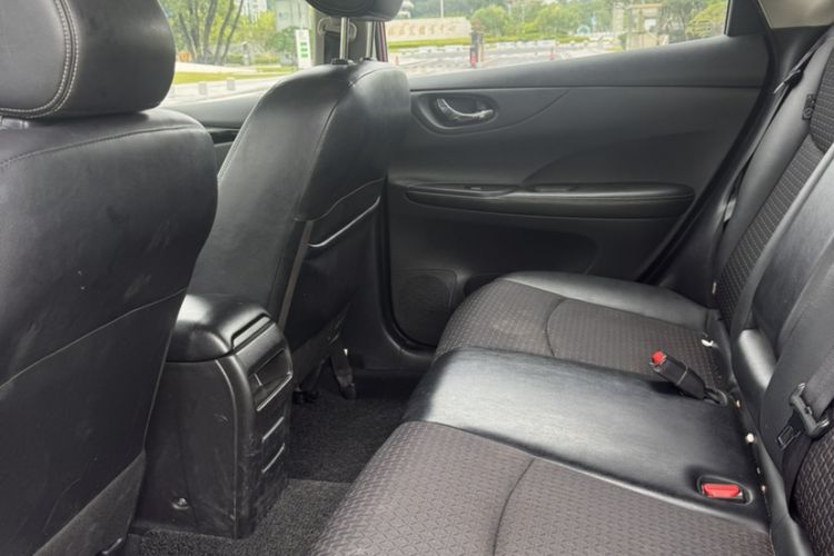 Used Nissan Tiida 2019 1.6L CVT Smart Drive Version China VI Standard Interior 1