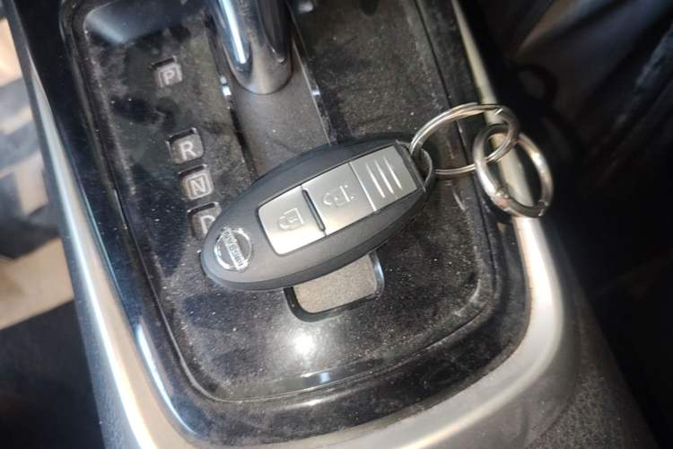 Used Nissan Tiida 2019 1.6L CVT Smart Drive Version China VI Standard Interior 1
