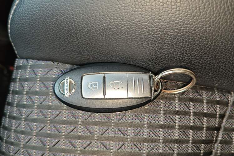 Used Nissan Tiida 2019 1.6L CVT Smart Drive Version China VI Standard Interior 1