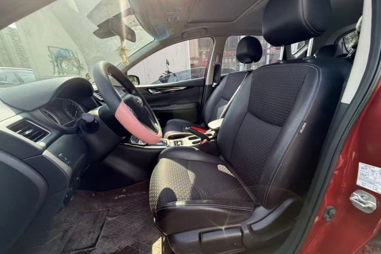 Used Nissan Tiida 2019 1.6L CVT Smart Drive Version China VI Standard Interior 1