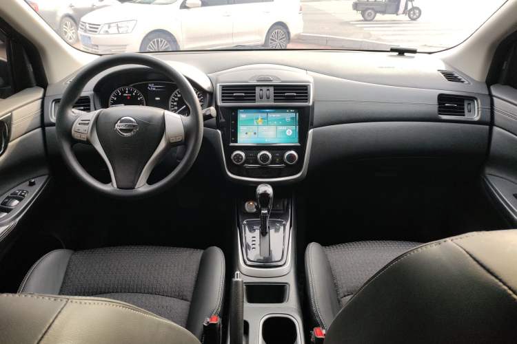 Used Nissan Tiida 2019 1.6L CVT Smart Drive Version China VI Standard Interior 2