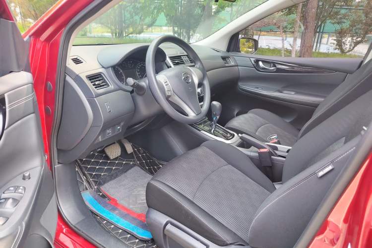 Used Nissan Tiida 2019 1.6L CVT Cool Dynamic Version China V Standard Interior 2