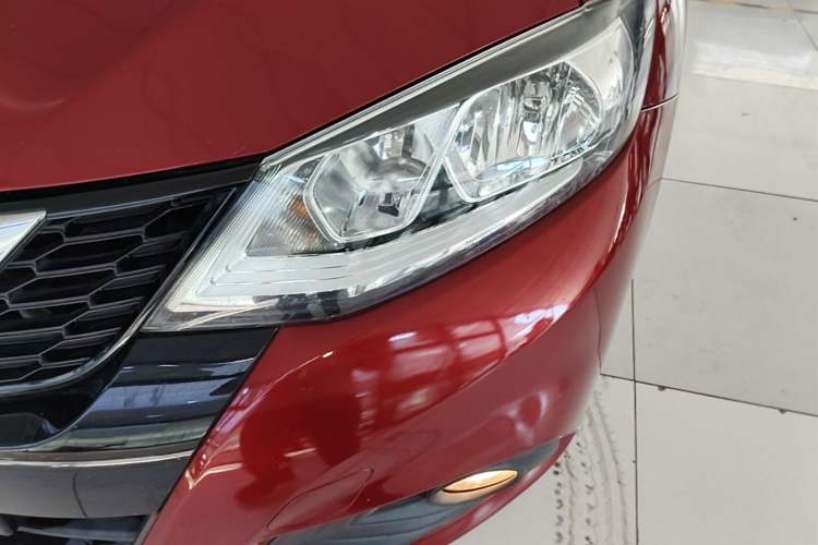 Used Nissan Tiida 2019 1.6L CVT Smart Drive Version China VI Standard Left Front Headlight