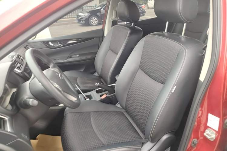 Used Nissan Tiida 2019 1.6L CVT Smart Drive Version China VI Standard Left Front Seat