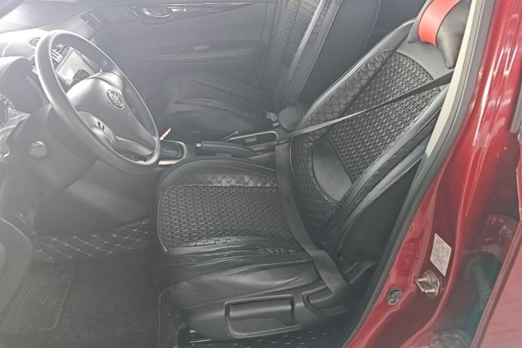 Used Nissan Tiida 2019 1.6L CVT Cool Dynamic Version China V Standard Left Front Seat