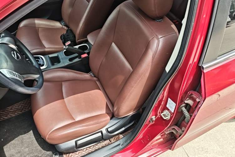 Used Nissan Tiida 2019 1.6L CVT Cool Edition China VI Standard Left Front Seat