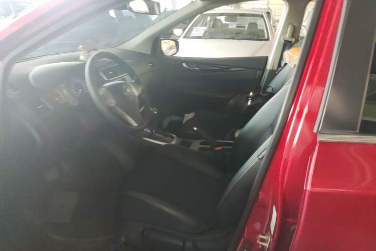 Used Nissan Tiida 2019 1.6L CVT Smart Drive Version China VI Standard Left Front Seat