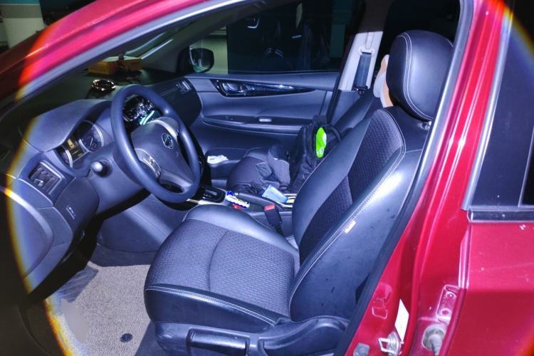 Used Nissan Tiida 2019 1.6L CVT Smart Drive Version China VI Standard Left Front Seat