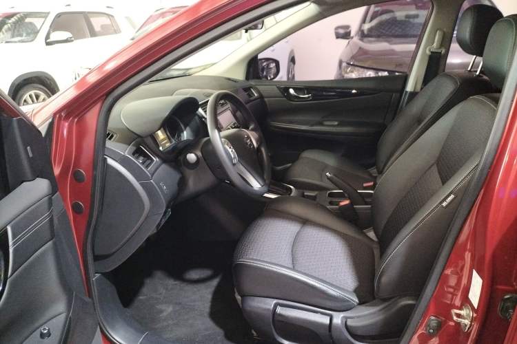 Used Nissan Tiida 2019 1.6L CVT Smart Drive Version China VI Standard Left Front Seat