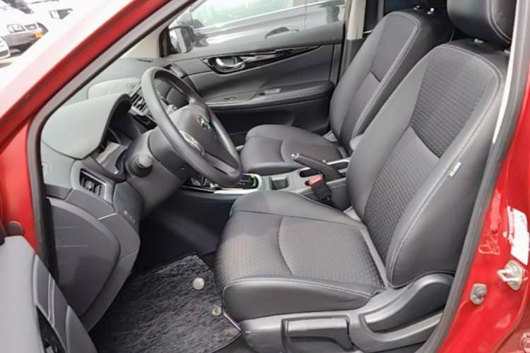 Used Nissan Tiida 2019 1.6L CVT Smart Drive Version China VI Standard Left Front Seat