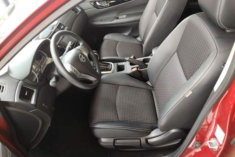 Used Nissan Tiida 2019 1.6L CVT Smart Drive Version China VI Standard Left Front Seat