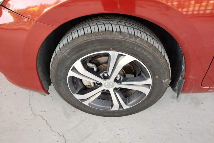 Used Nissan Tiida 2019 1.6L CVT Smart Drive Version China VI Standard Left Front Wheel Hub