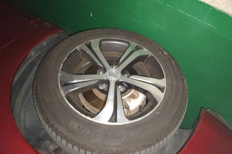 Used Nissan Tiida 2019 1.6L CVT Smart Drive Version China VI Standard Left Front Wheel Hub