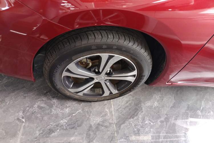 Used Nissan Tiida 2019 1.6L CVT Smart Enjoyment Version China VI Standard Left Front Wheel Hub
