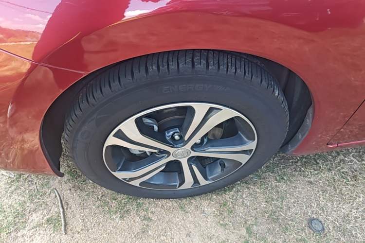 Used Nissan Tiida 2019 1.6L CVT Smart Drive Version China VI Standard Left Front Wheel Hub