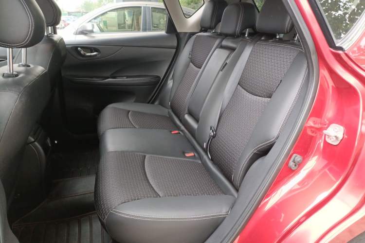 Used Nissan Tiida 2019 1.6L CVT Smart Drive Version China VI Standard Left Rear Seat