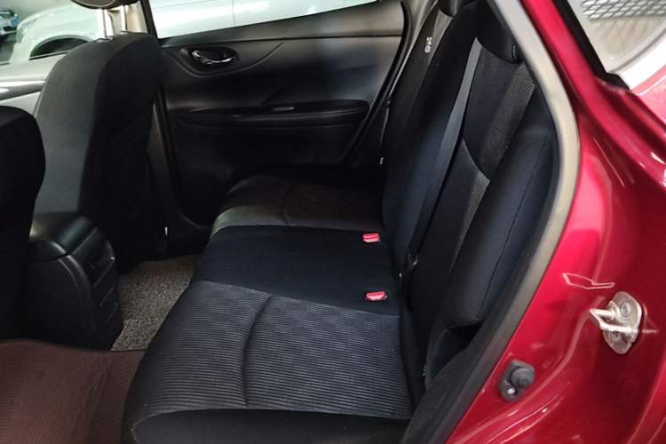Used Nissan Tiida 2019 1.6L CVT Cool Edition China VI Standard Left Rear Seat