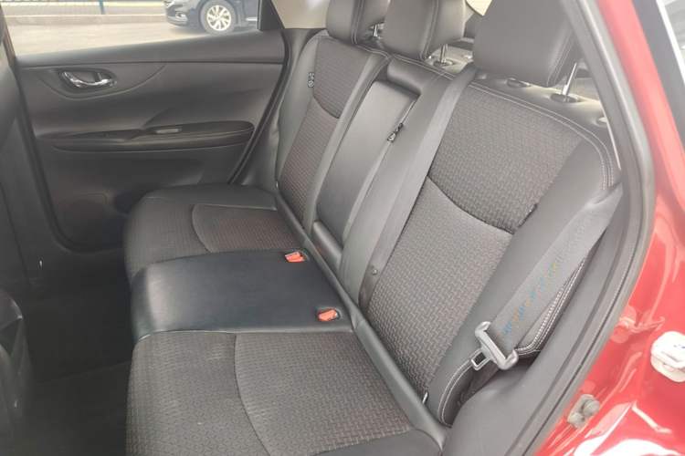 Used Nissan Tiida 2019 1.6L CVT Smart Drive Version China VI Standard Left Rear Seat
