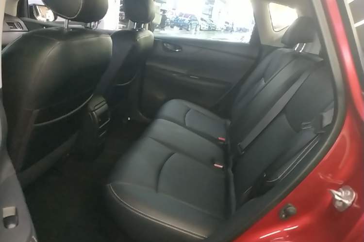Used Nissan Tiida 2019 1.6L CVT Cool Edition China VI Standard Left Rear Seat