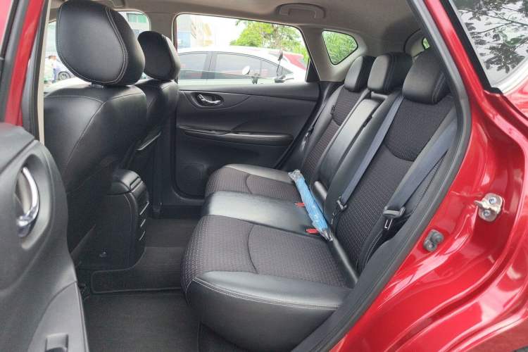 Used Nissan Tiida 2019 1.6L CVT Smart Drive Version China V Standard Left Rear Seat
