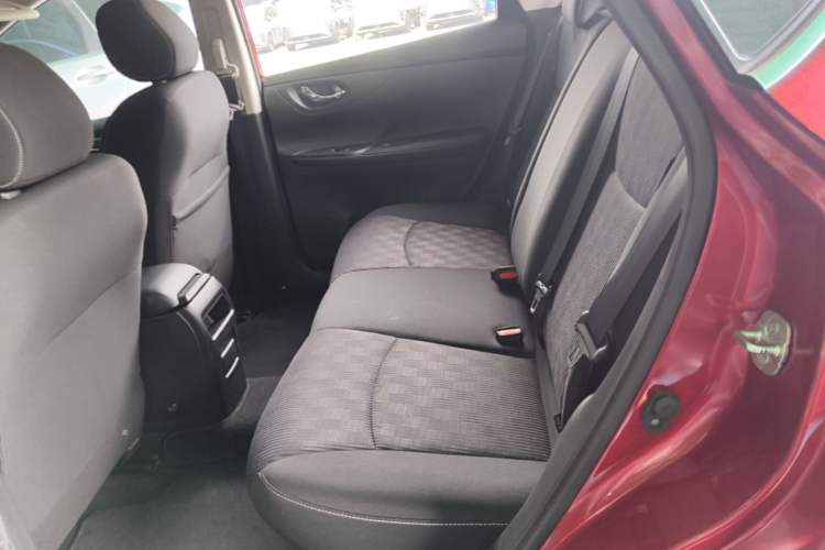 Used Nissan Tiida 2019 1.6L CVT Cool Edition China VI Standard Left Rear Seat