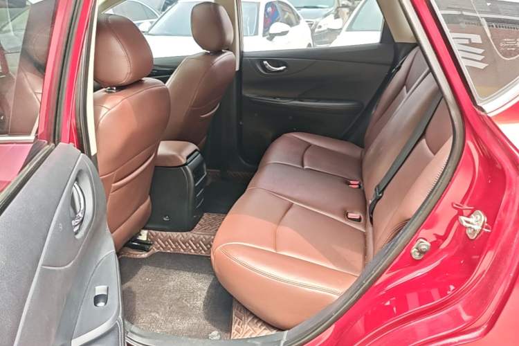 Used Nissan Tiida 2019 1.6L CVT Cool Edition China VI Standard Left Rear Seat