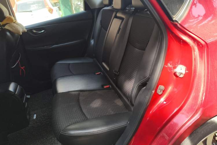 Used Nissan Tiida 2019 1.6L CVT Smart Drive Version China VI Standard Left Rear Seat