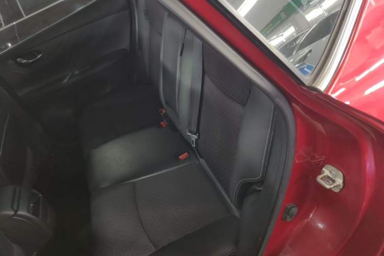 Used Nissan Tiida 2019 1.6L CVT Smart Drive Version China VI Standard Left Rear Seat