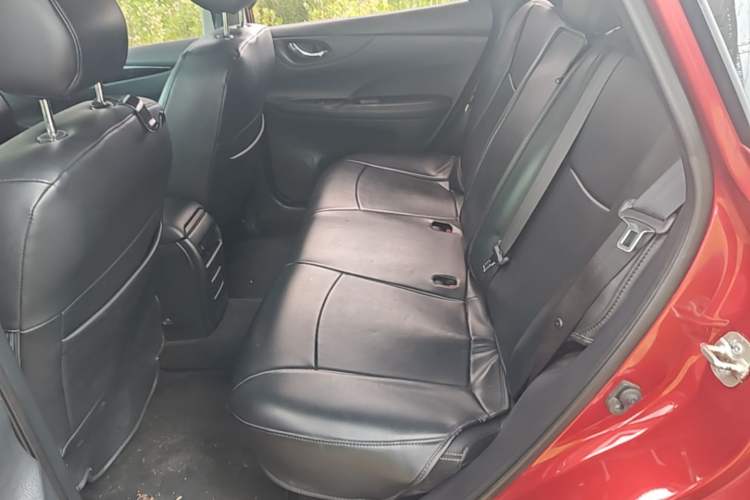 Used Nissan Tiida 2019 1.6L CVT Smart Drive Version China VI Standard Left Rear Seat