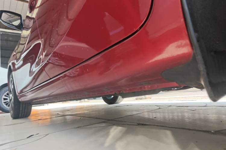 Used Nissan Tiida 2019 1.6L CVT Smart Drive Version China VI Standard Left Side Sill