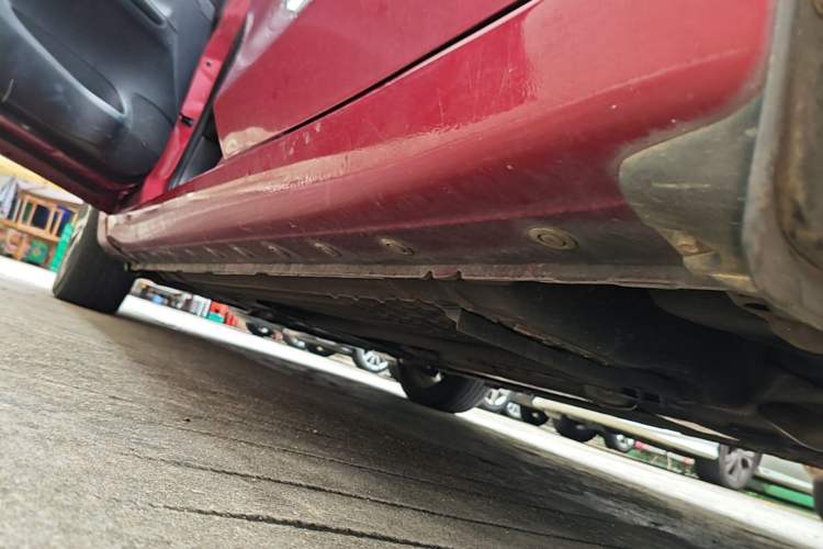 Used Nissan Tiida 2019 1.6L CVT Smart Drive Version China VI Standard Left Side Sill