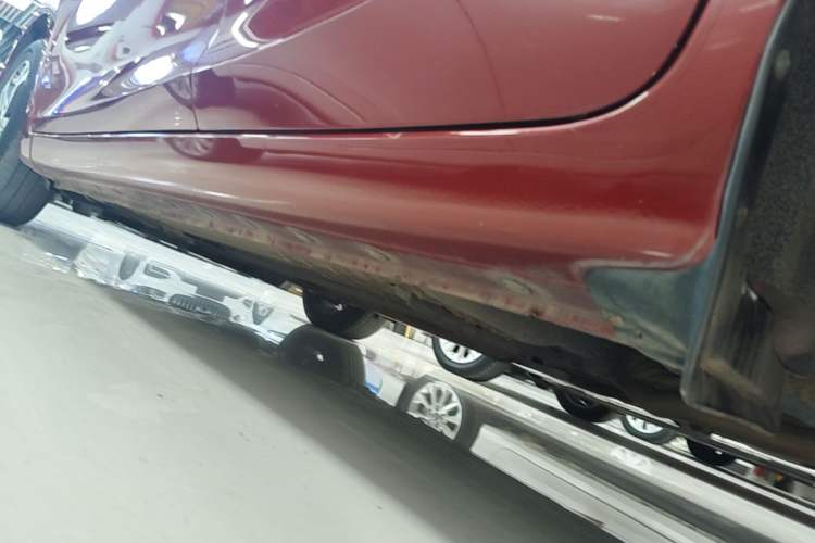 Used Nissan Tiida 2019 1.6L CVT Smart Drive Version China VI Standard Left Side Sill