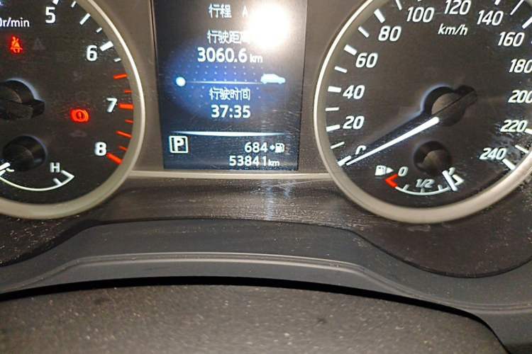 Used Nissan Tiida 2019 1.6L CVT Smart Drive Version China VI Standard Odometer Close Up