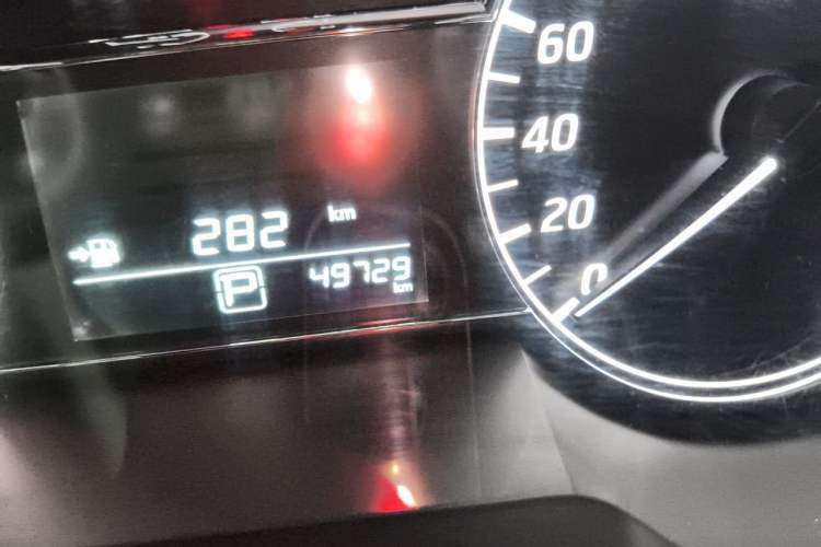 Used Nissan Tiida 2019 1.6L CVT Cool Edition China VI Standard Odometer Close Up