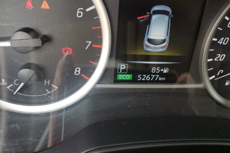 Used Nissan Tiida 2019 1.6L CVT ZhiZun Edition China V Standard Odometer Close Up