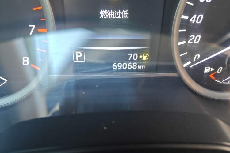 Used Nissan Tiida 2019 1.6L CVT Smart Drive Version China VI Standard Odometer Close Up
