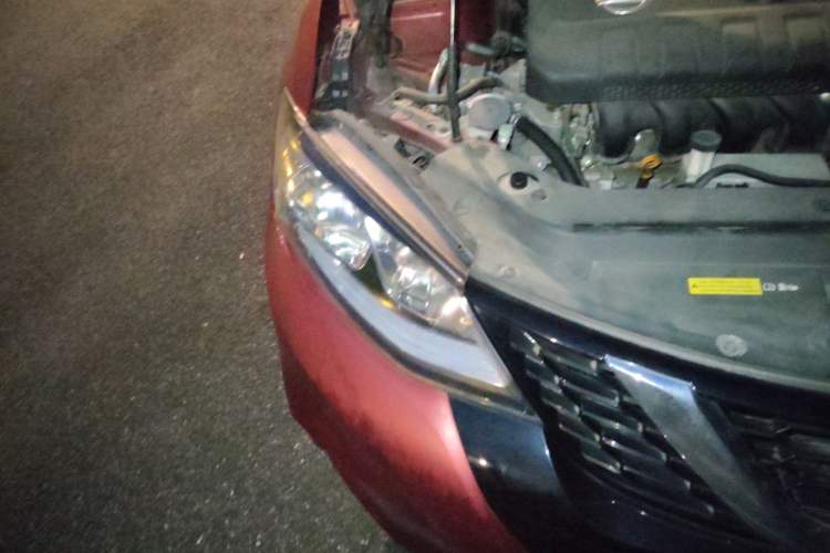Used Nissan Tiida 2019 1.6L CVT Cool Edition China VI Standard Right Front Headlight