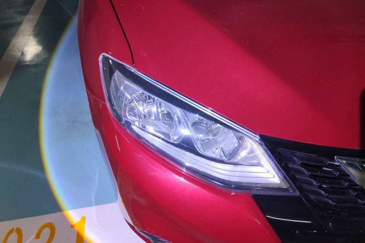 Used Nissan Tiida 2019 1.6L CVT Smart Drive Version China VI Standard Right Front Headlight
